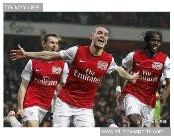 森林老板与贝尼特斯共赏奥林匹亚科斯对阵阿森纳精彩赛事