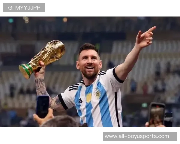 德拉富恩特强调梅西在阿根廷的重要性期待参加欧美杯赛事